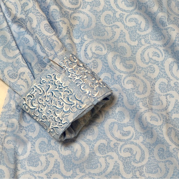 Robert Graham long sleeve button up dress shirt. Make an offer! - Picture 2 of 8